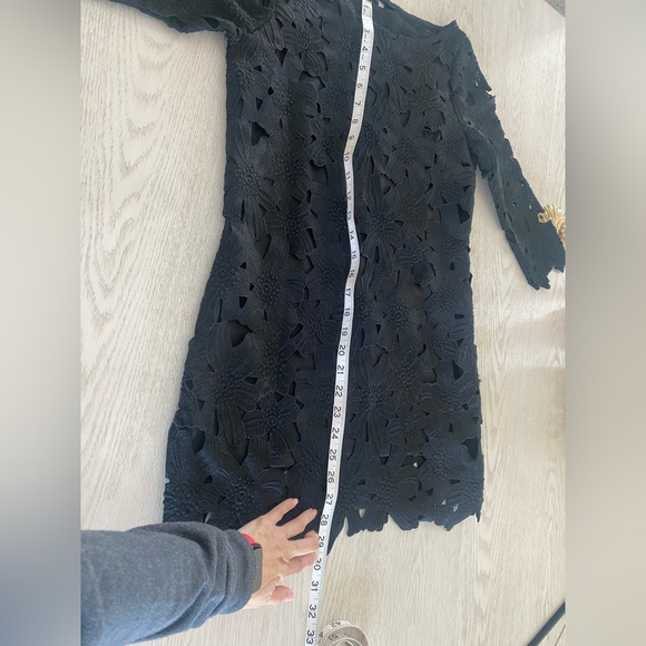 Felicity & Coco appliqué mini cocktail shift  dress, black size XSP - Picture 8 of 8